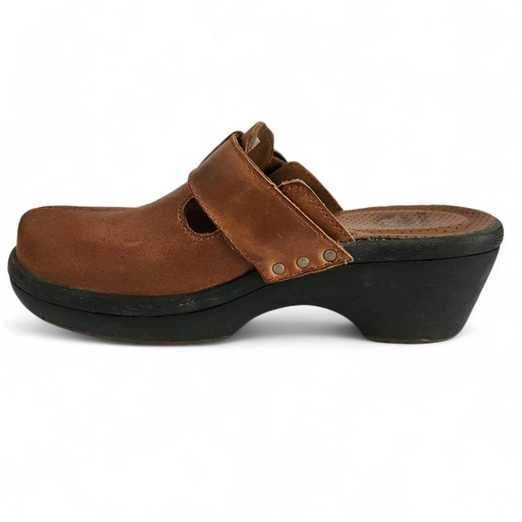 Crocs Cobbler Buckle Brown Leather Clog Mules Women's size 7 - Picture 12 of 14